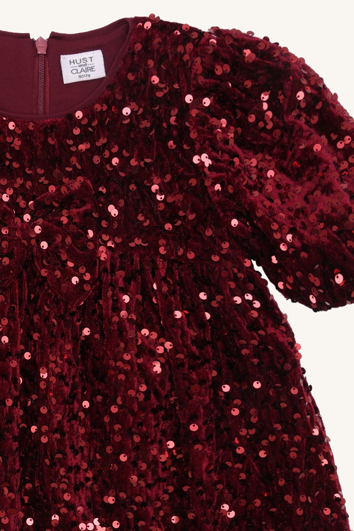 ❤️ Hust & Claire – Rode feestjurk met pailletten en strik ✨